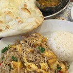 インド料理 パリワル - ナンも加えて炭水化物三角食べ