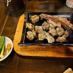 こま - 地鶏炭火焼き 薩摩知覧鶏もも