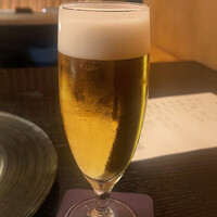 鮨 四 - スタートは生ビールから