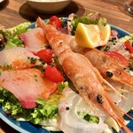 トンガリアーノ - ✨本日のカルパッチョ（タイ・ブリ・鰹タタキ・赤海老）✨