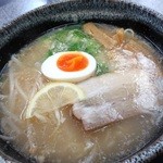 三好野 - 広島レモンラーメン