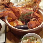 アドリア - ・イタリアの漁師飯「 ZUPPA DI PESCE 」
　オマール海老　鮮魚　ムール貝　海老　帆立を
　絶品黄金のスープにて♪