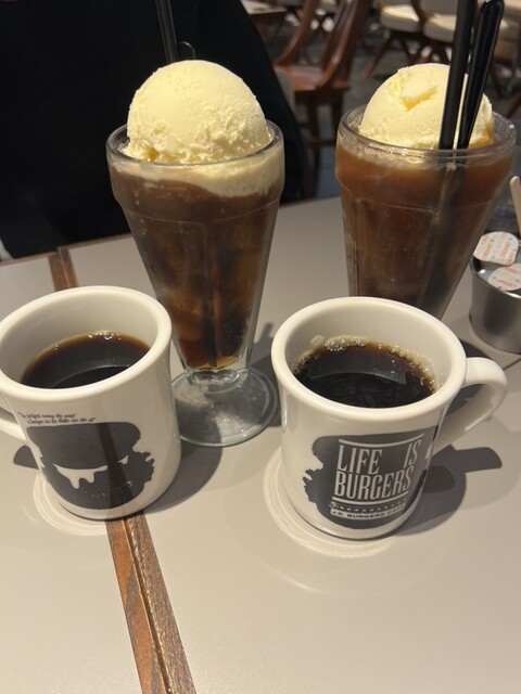 J.S. BURGERS CAFE Rarapoto Ekusuposhi Ten photo