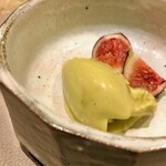炭火焼 Ponte - ✨ピスタチオのアイスクリーム 無花果添え✨