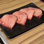 焼肉 ジャンボ - 