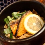 酒ト飯 ヤマダ - 銀鮭と舞茸の釜飯