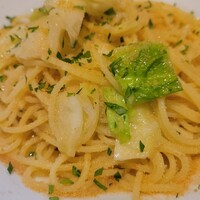 タンタ ローバ - キャベツのオリーブオイルソースたらのカラスミソースがけ