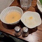 居酒屋tsugumi - 天ぷら定番選べる三種盛りの天つゆ、大根おろし