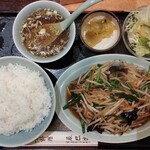 辰巳家 - ニラレバ炒め定食900円税込