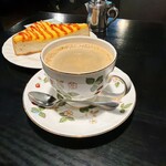 珈琲屋らんぷ - 料理写真:らんぷレギュラー　480円