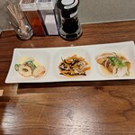 居酒屋tsugumi 2号店 - お通し（玉子サラダ、ひじきの煮物、魚の南蛮漬け）