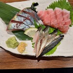 居酒屋tsugumi - 刺身】選べるお得な３点盛り（大トロ、さんま、しまあじ）
