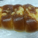 イースタイムカフェ&アンデルセン - デンマークチーズロール