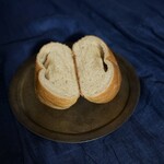 ブーランジェリー セイジアサクラ - 塩パン断面