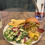 Chillmatic Hamburger & Bistro - 