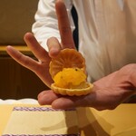 銀座 しのはら - フォアグラマンゴー、パッションフルーツの最中