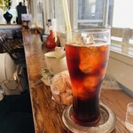 音楽と珈琲の店 岬  - キリマンジャロ700円、アイスコーヒー650円、玄米クッキー500円