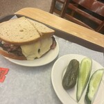 KATZ'S DELICATESSEN - 