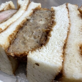 キングステーブル_0