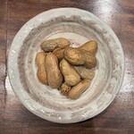 新橋 いっぱし - 2025.10.23 (木)    茹で落花生　968円（税込）