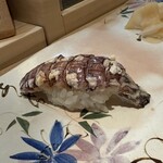 すし善 大丸札幌店 - シャコ〜今が旬の身厚で豊かな味わい