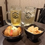 かつぺい 屋根裏 - 明太子じゃがバター、酸辣メンマ