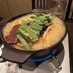 かつぺい 屋根裏 - レバニラ