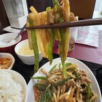 香港屋 - 豚肉とピーマンの細切り炒め