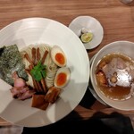 麺処 ほん田 秋葉原本店 - 