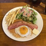 カフェ マチルダ - ベーコンエッグパンケーキ