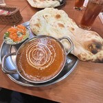 サワディーナマステ - ✅Aランチセット(カレー1種&ドリンク)¥900
　※キーマカレー5辛・サラダ・烏龍茶付
　※ナンorライス(1回お代わり無料)