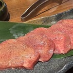焼肉ホルモン酒場 陽真 - 
