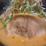 味噌とんこつらーめん まる - 