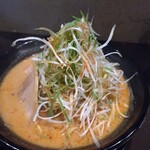 味噌とんこつらーめん まる - 