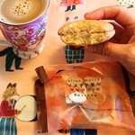 シャトレーゼ - 料理写真:ナボナを彷彿させるお菓子でした…お腹持ちも良さそうです