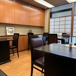 末げん - 店内の様子