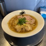 麺処 HACK - 醤油SOBA(950円、斜め上から)