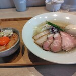 宍道湖しじみ中華蕎麦 琥珀 - 