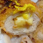 朝日製菓 - ササミチーズカツの断面