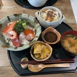 酒場はるや - 本州海鮮丼　１２００円