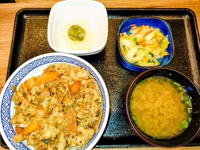 吉野家 ４５号線塩釜店 - 東塩釜（牛丼）の写真