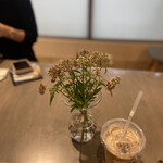 テラス ダニエル - お花も綺麗です