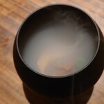 アコルドゥ - 夜の山と薄雲の月