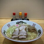 牛骨ラーメン だいざん - 