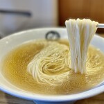 麺処 鶴舞屋 - キリっと〆られた細ストレート麺♬.*ﾟ