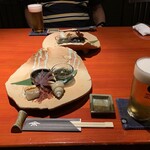 魚と肴 きじの屋 - 前菜とビール