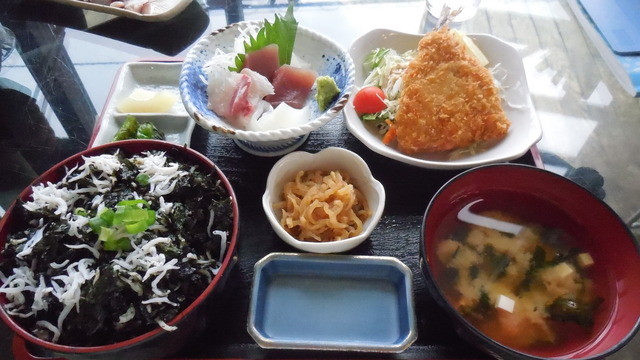 リニューアル 葉山港湾食堂 ハヤマコウワンショクドウ 逗子 葉山 魚介料理 海鮮料理 食べログ