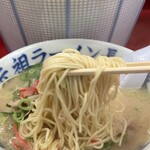 元祖ラーメン長浜家 - 麺リフト