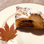 boB the garden Ginza - 渋皮栗と胡桃のパイ