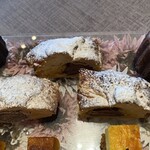 boB the garden Ginza - 渋皮栗と胡桃のパイ